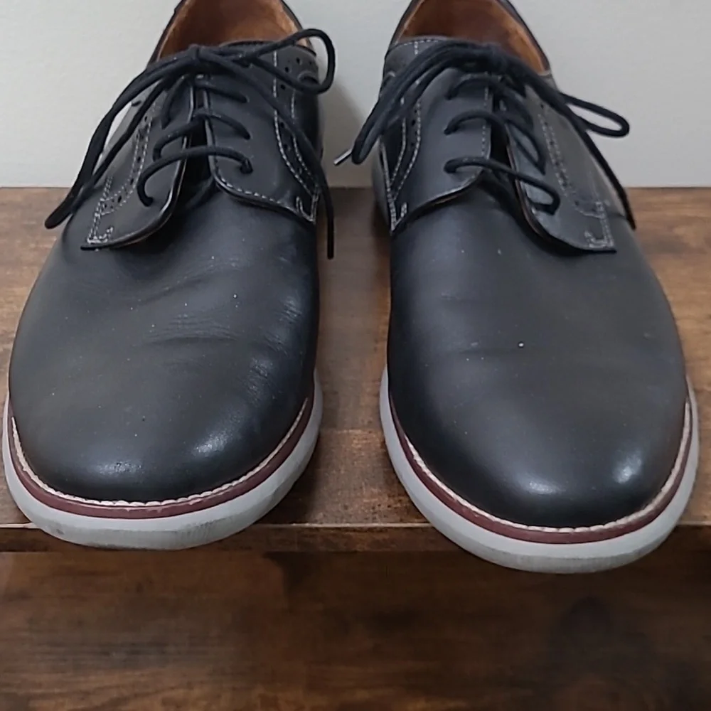 Johnston & Murphy Black Leather Holden Plain Toe Oxfords size 11.5